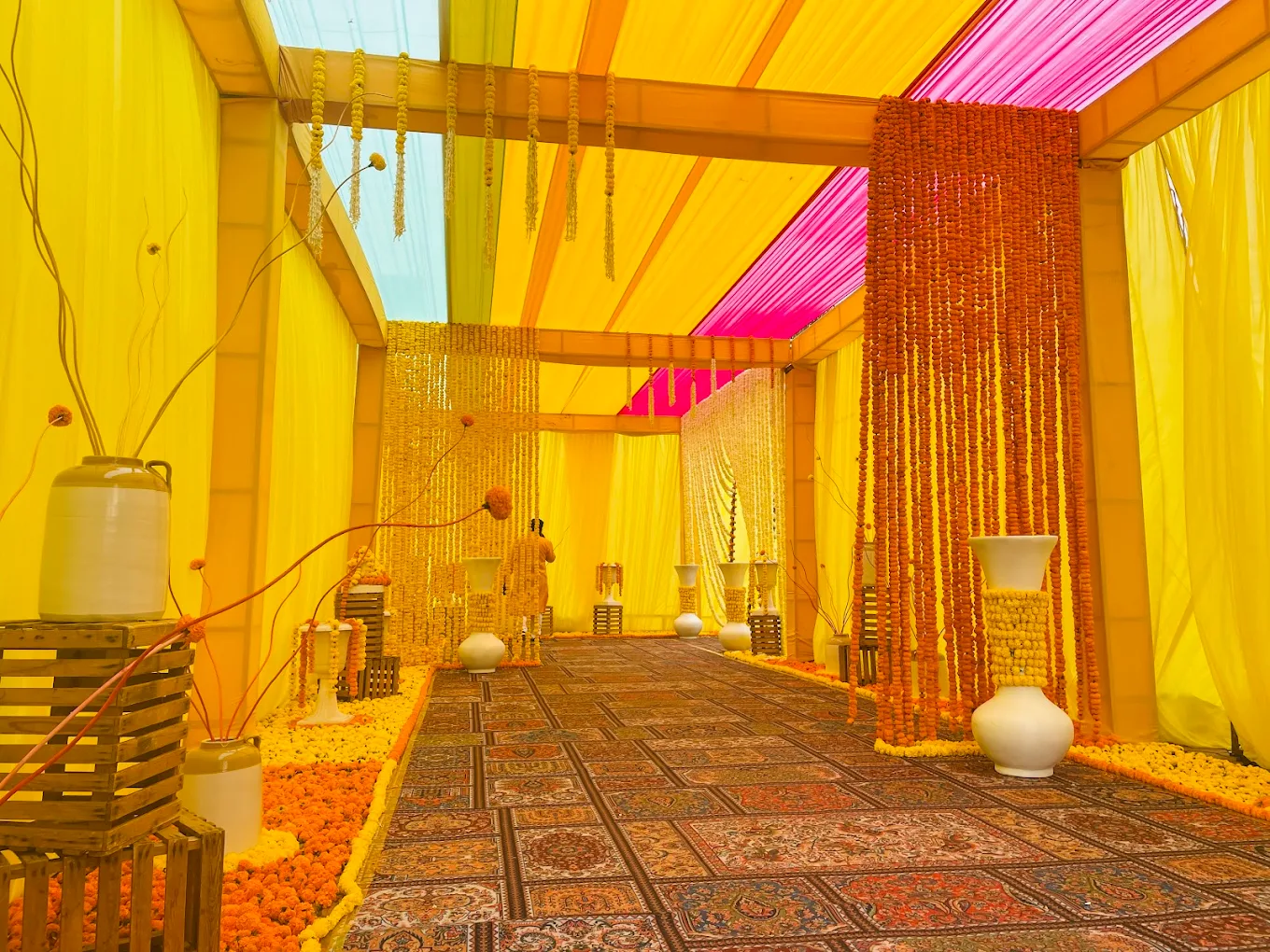 Decor & Stage — 3