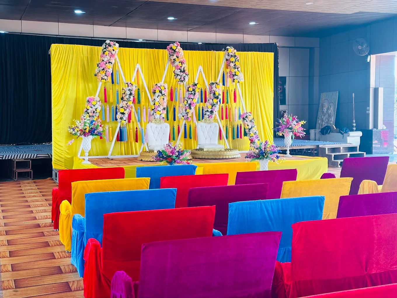 Decor & Stage — 5
