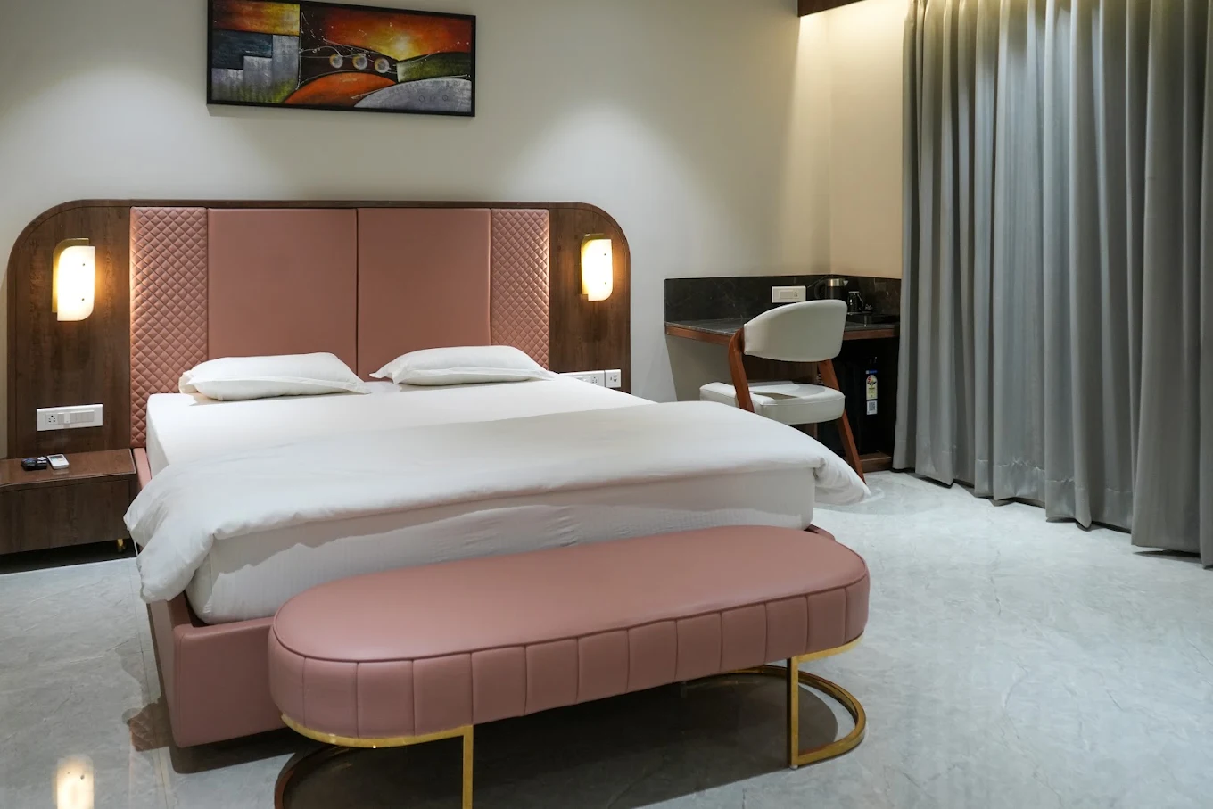 Deluxe Room — 10