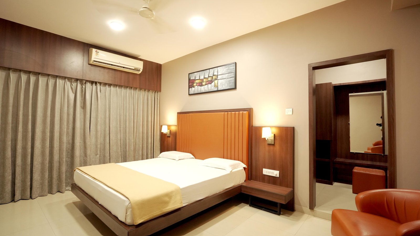Deluxe Room — 7