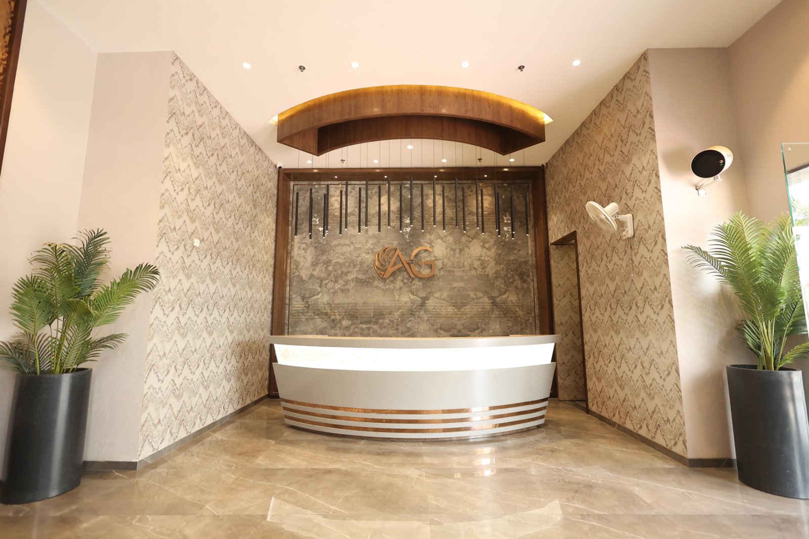 Reception & Lobby — 7